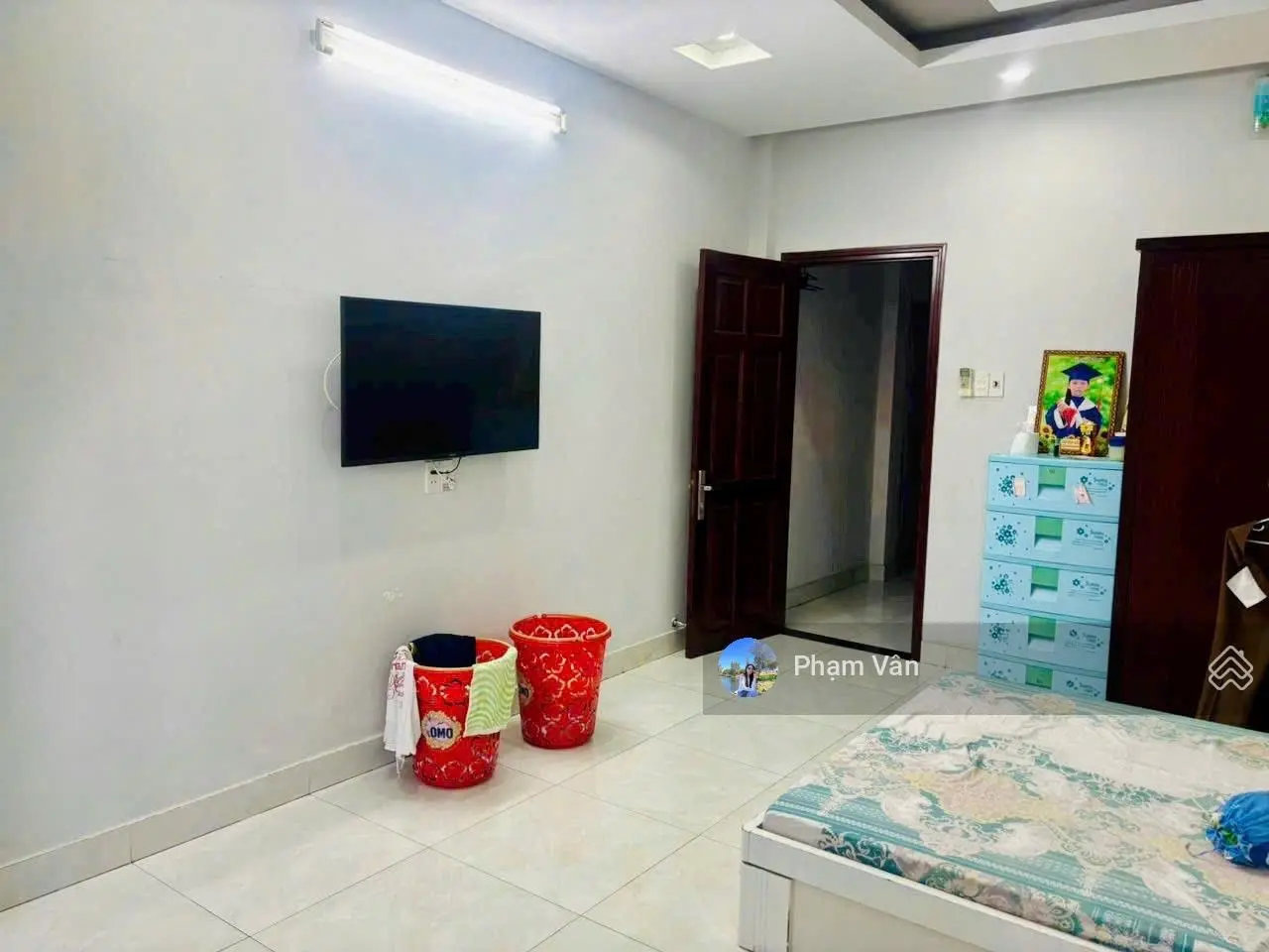 Nhà đẹp 3 Tầng kiên cố chưa qua đầu tư - HXH gần trường Đại học Ngân hàng - Dt 64m2 - sổ hoàn công