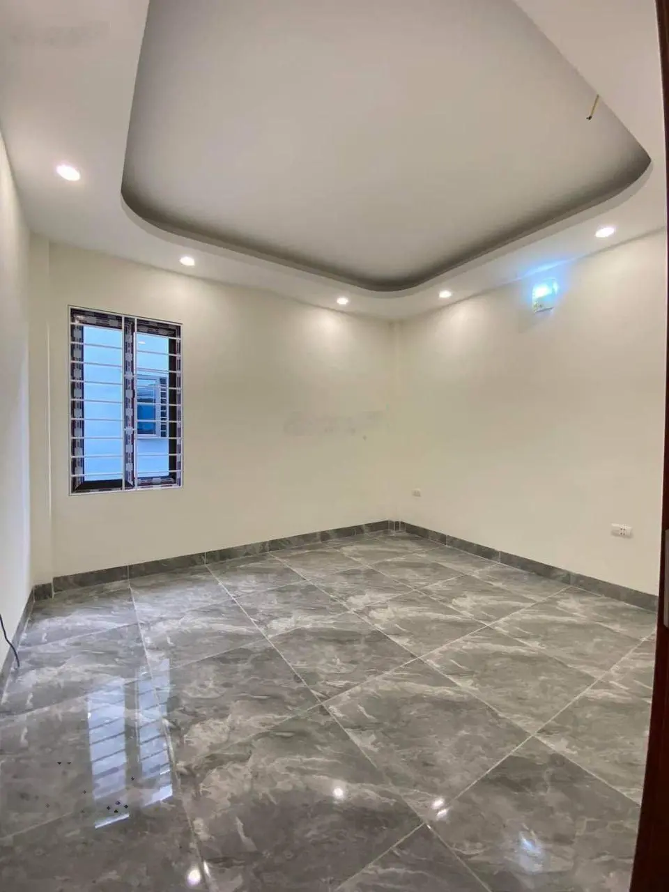 Rẻ nhất Đại Thành 43m2x3T, 2.9 tỷ, Oto đậu cửa.