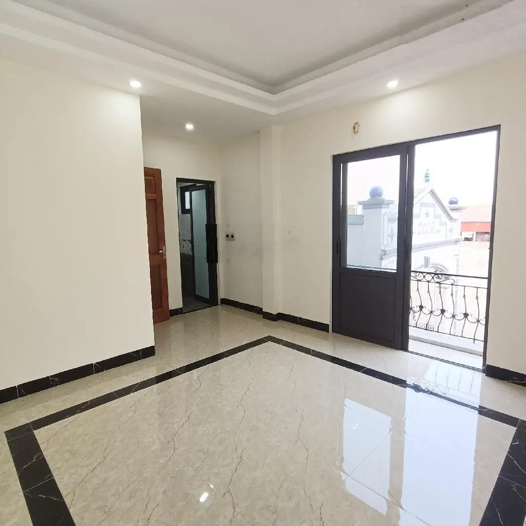 Bán nhà riêng tại đường phúc lợi, giá tốt 4,35 tỷ vnd, diện tích 31 m2 hàng hiếm