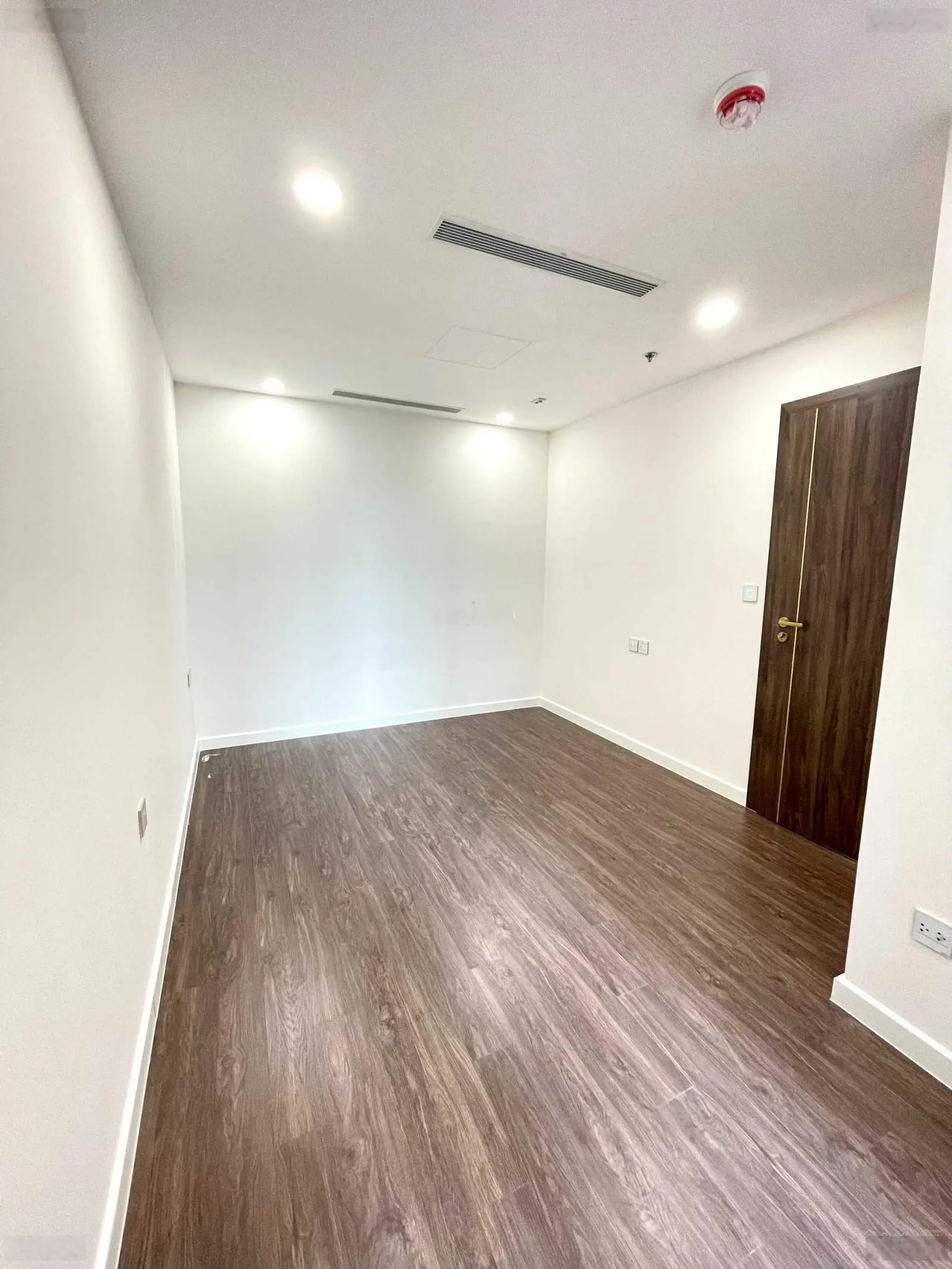 Bán gấp căn hộ Sunshine sở hữu vĩnh viễn có thể bán cho người nước ngoài hoặc người Việt giá: 4.2tỷ