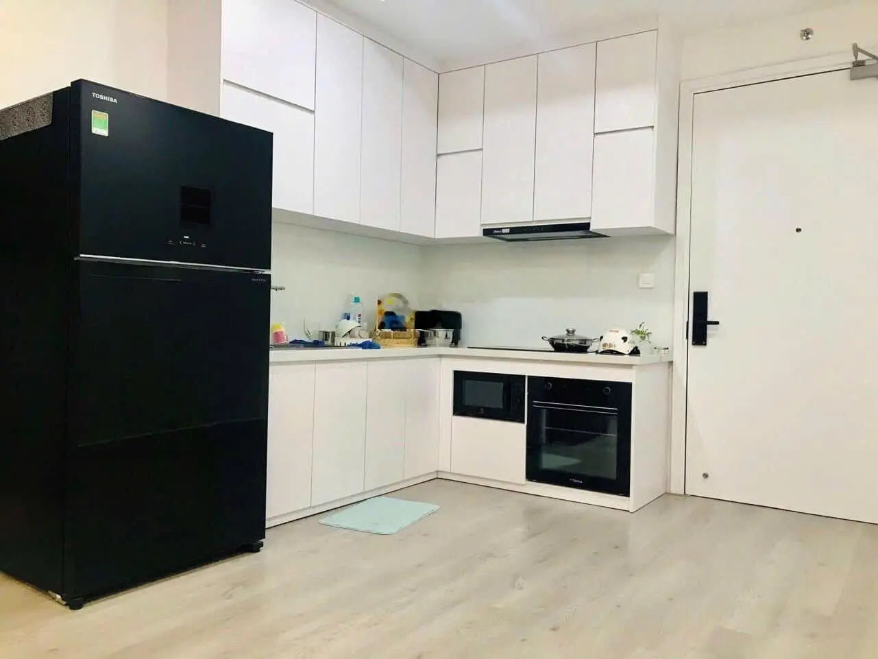 Bán gấp căn hộ Emerald 2PN-1WC (63,8m2) Full nội thất, gió lộng chỉ 3,140 Tỷ