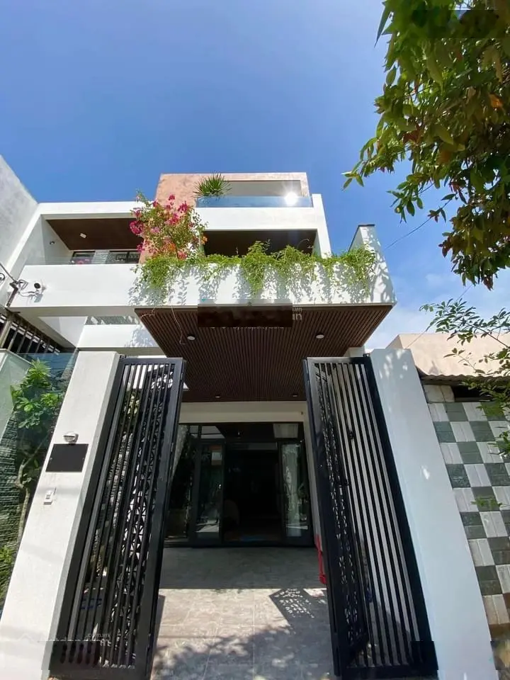 Nhà ngộp bán gấp DT 79m2 Đ Bàn Cờ P3 Q3. Đang cho thuê 24tr/th gần chợ Bàn Cờ, Aeon Citimart