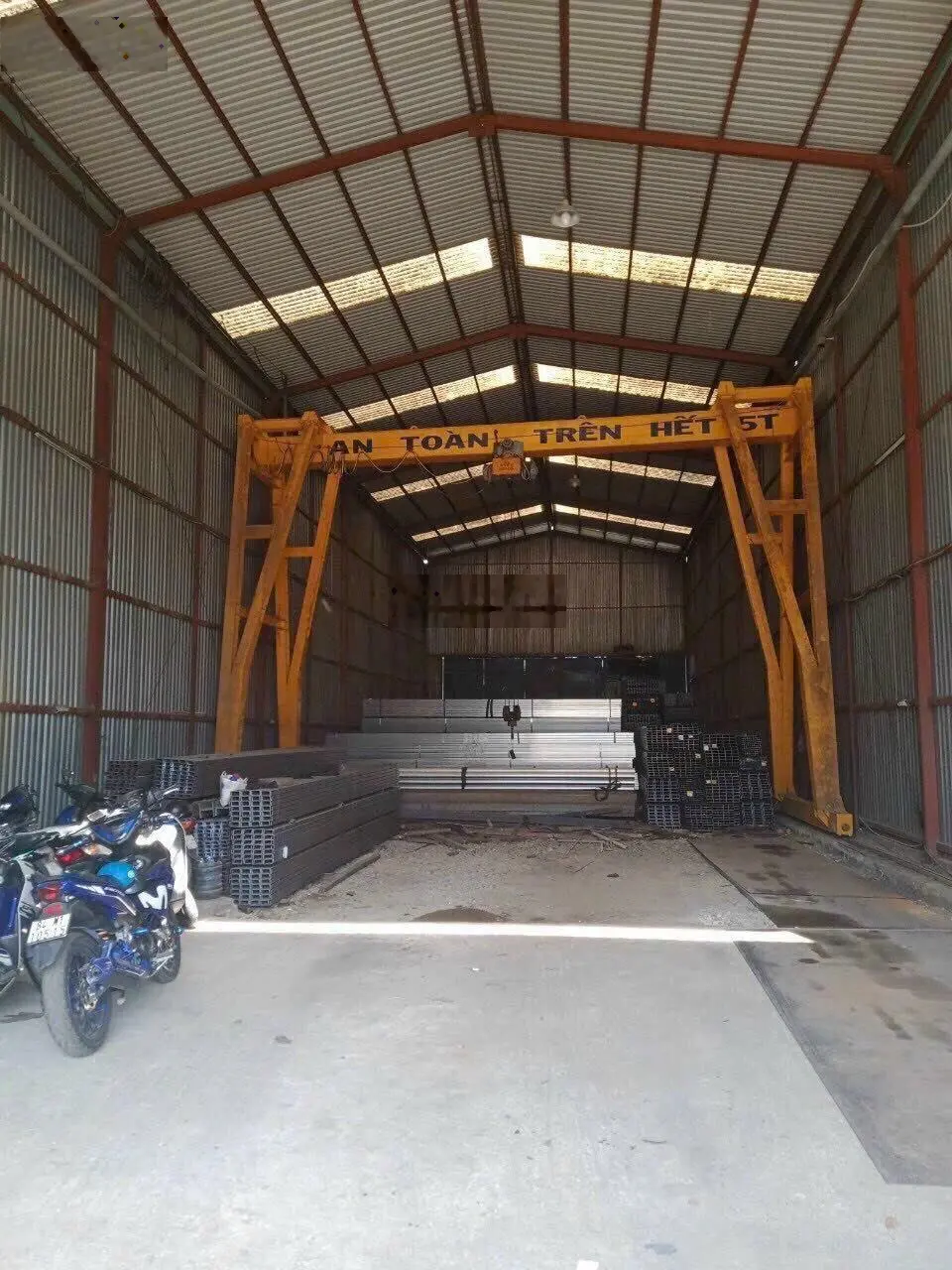 Nhà Mặt Tiền đường Gò Dưa 330m ngay Ngã Tư Bình Phước Thủ Đức, giá tốt