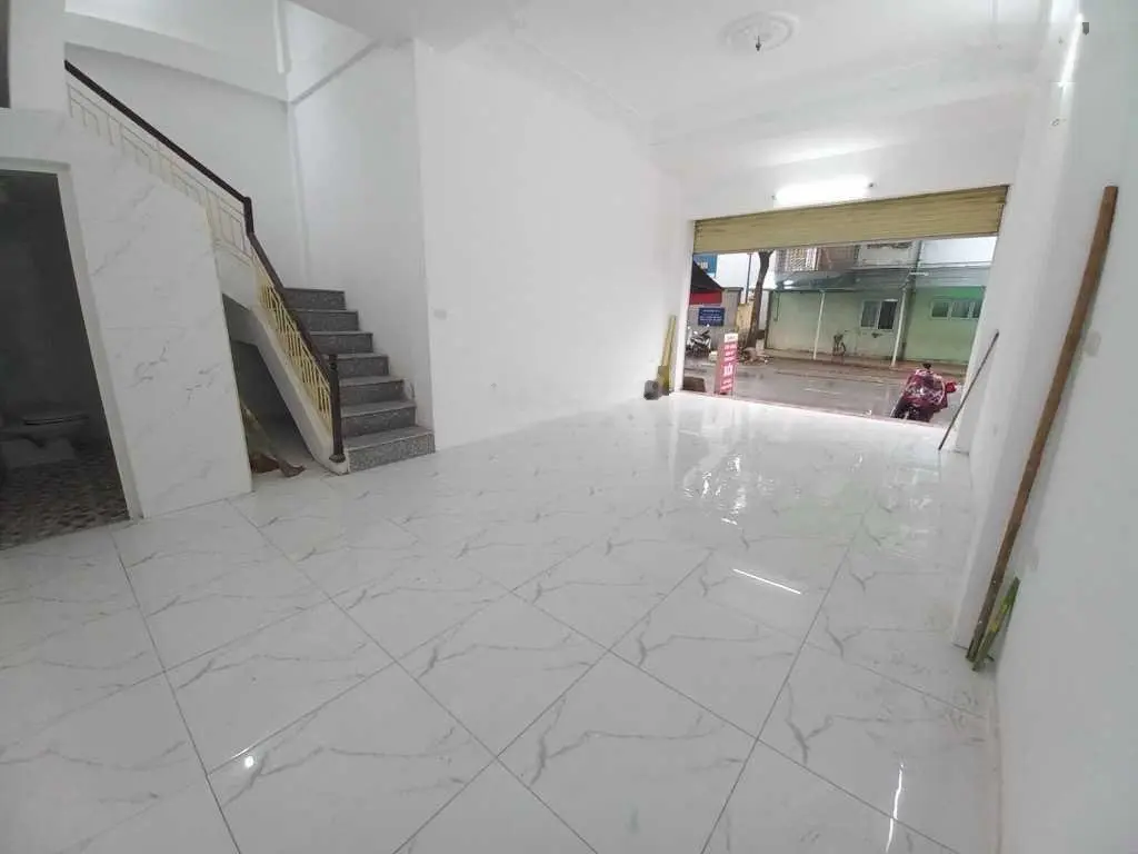 Bán nhà mặt phố Nguyễn Viết Xuân 61m2 x 4 tầng, mặt tiền 7m kinh doanh đỉnh, giá 17 tỷ CTL