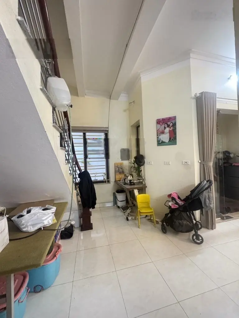 Bán nhà 3 tầng 46m2 đẹp long lanh, tặng nội thất, đường lớn 1 bước chân 4.5 tỷ