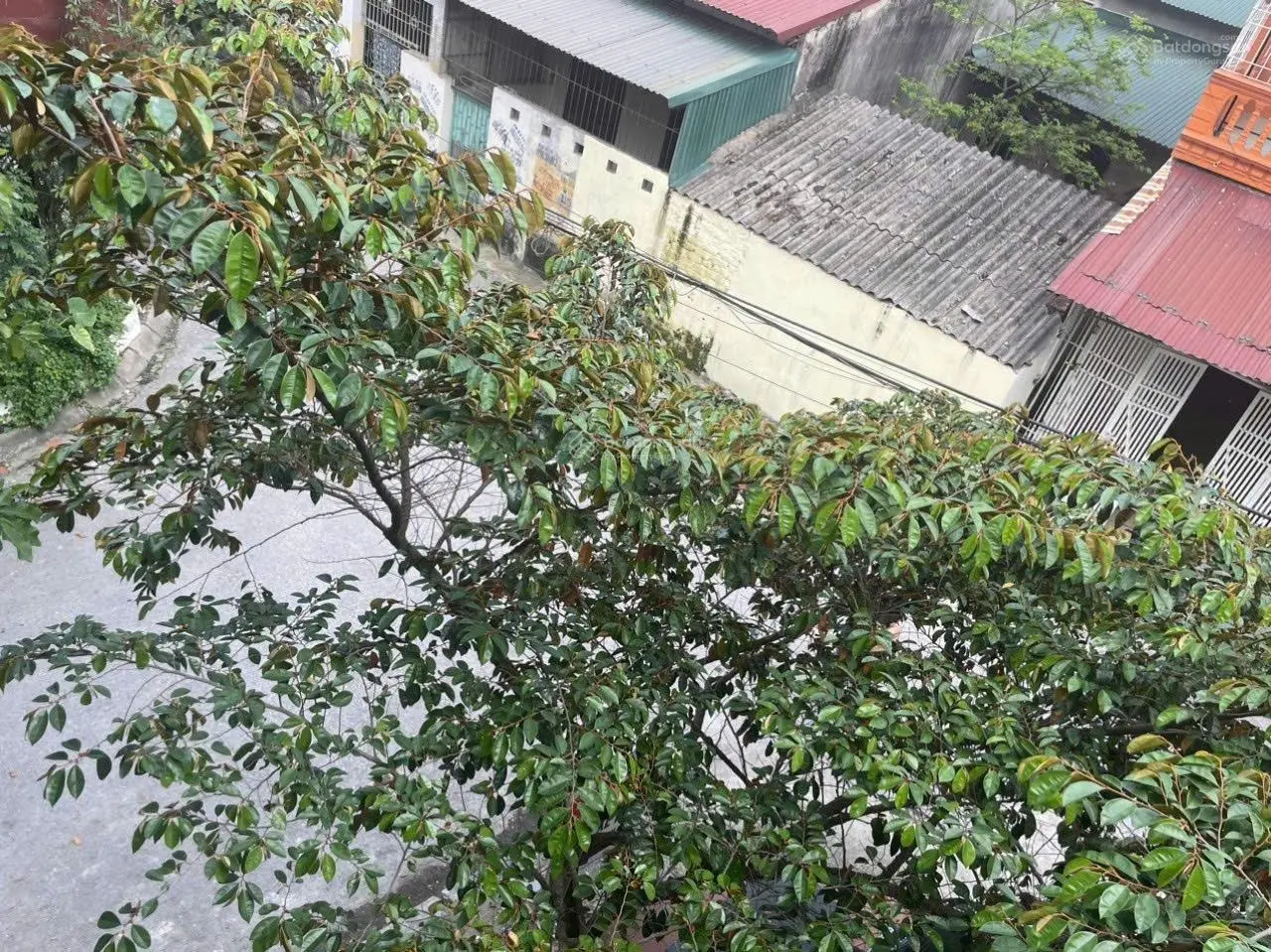 căn nhà 2 tầng đầu ve Lê Văn Hưu, p Tân Sơn chỉ 3.4 tỉ