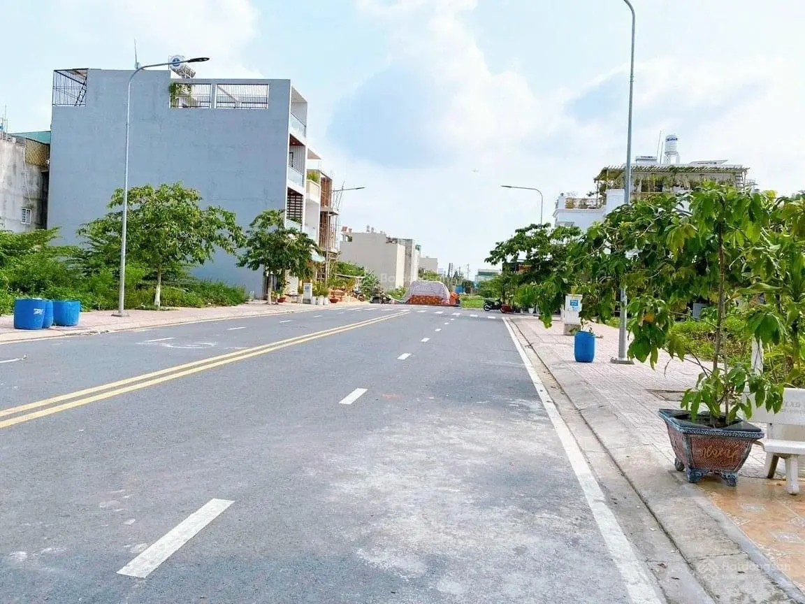 Chính chủ cần bán gấp 2Lô đất mặt tiền đường Võ Thị Sáu, Tp Dĩ An Bình Dương, TPHCM. SHR