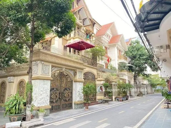 Bán gấp biệt thự Mễ Trì Thượng, lô góc, thang máy kinh doanh. Full NT. 118m2 x 4T, 0989 976 ***