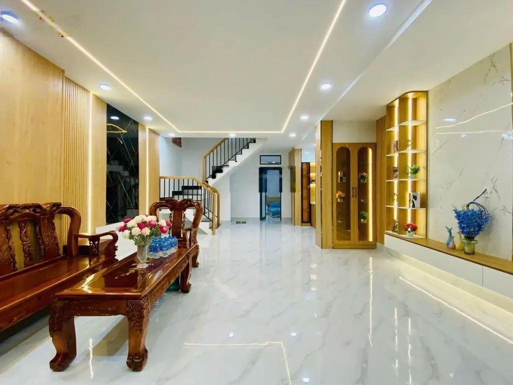 Bán nhà đẹp - nội thất xịn 93m2 giá 6tỷ9 tại phường 8 Gò Vấp. 100m ra tới mặt tiền đường số 21