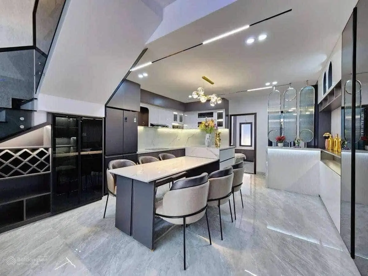 Nhà sẵn HĐ thuê: 16 triệu/tháng ngay Đ.Minh Phụng, P10, Quận 11, DT 50m2( 4x12.5m), giá 3,9 tỷ