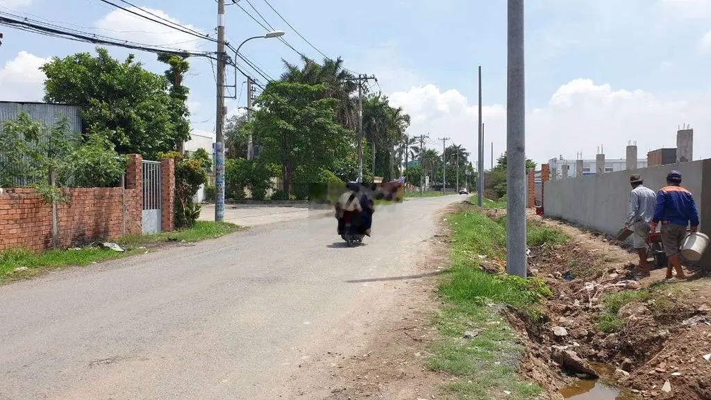Bán Nhà cấp 4 cũ. Diện tích 110m2, mặt tiền đường thông 10m, cách ngã 3 trương thị như 40m giá 3,5 tỷ tại Đường Đồng Bà Canh, Xã Xuân Thới Sơn, Huyện Hóc Môn, Hồ Chí Minh