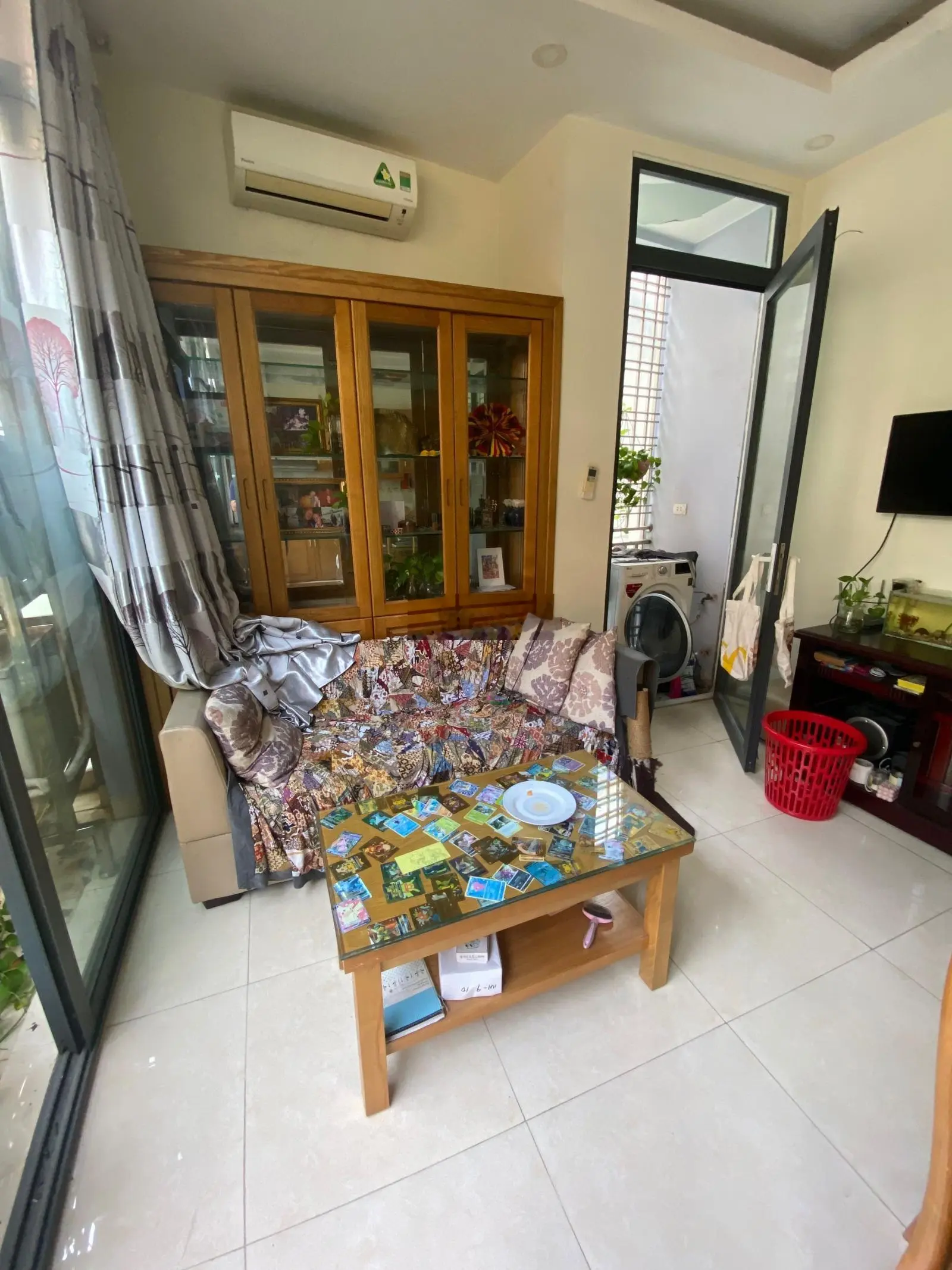 Bán nhà ngõ 9 Đặng Thai Mai, Tây Hồ: 74m2 x 5 tầng, mặt tiền 6m