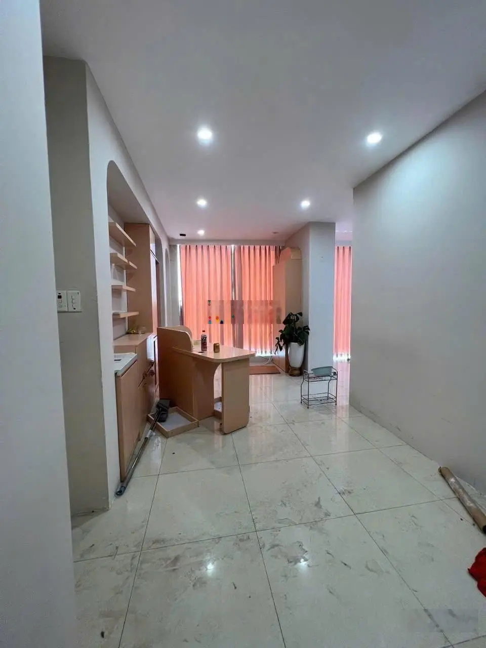 Bán nhà phố Đào Tấn - Ba Đình, DT 110m2, MT 6m, cho thuê doanh thu 120tr/th, vỉa hè 4m, ô tô đậu đỗ