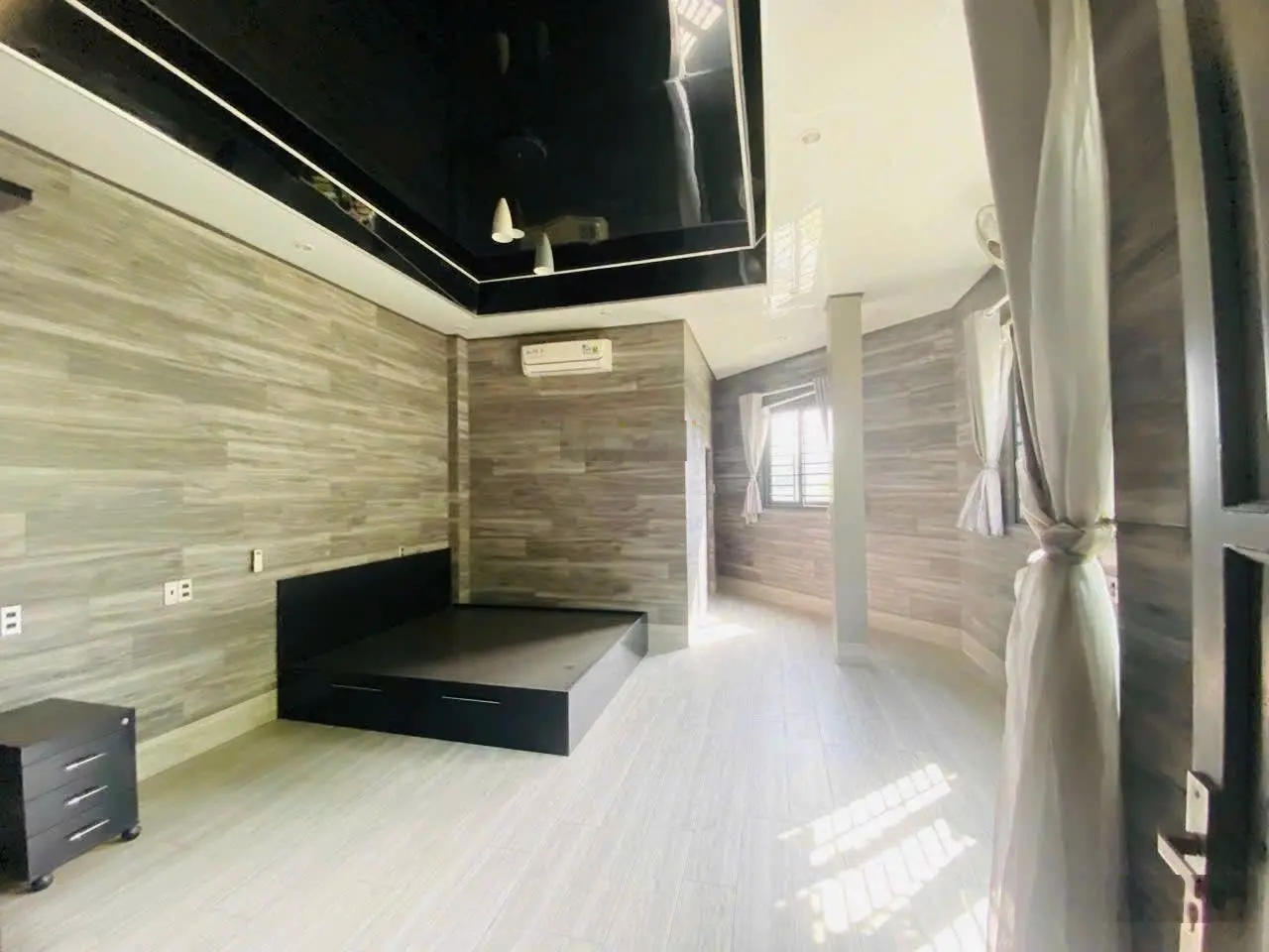 Nhà 2 mặt tiền khu trung tâm hành chính TP. Dĩ An
