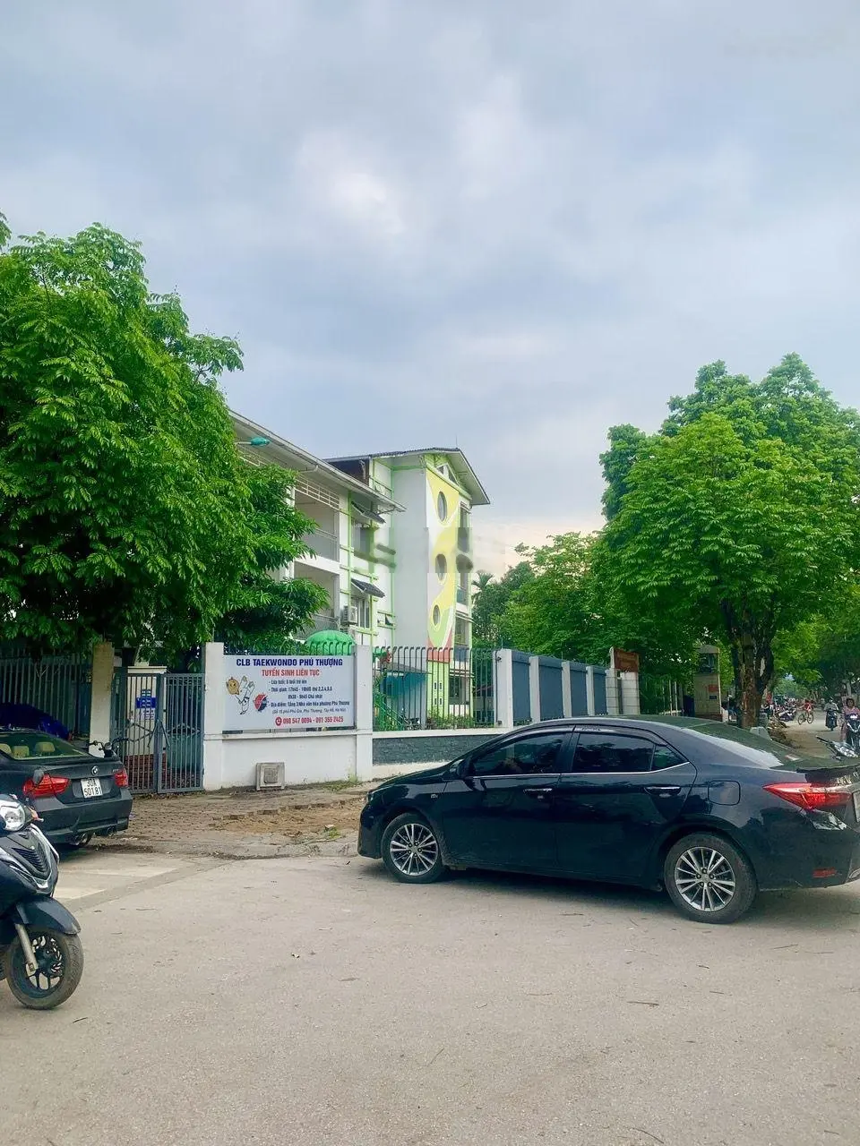 Bán đất Phú Gia - Phú Thượng ngõ thông 7 chỗ vào đất. 75m2 - MT: 5.6m - Giá: Nhỉnh 10 tỷ