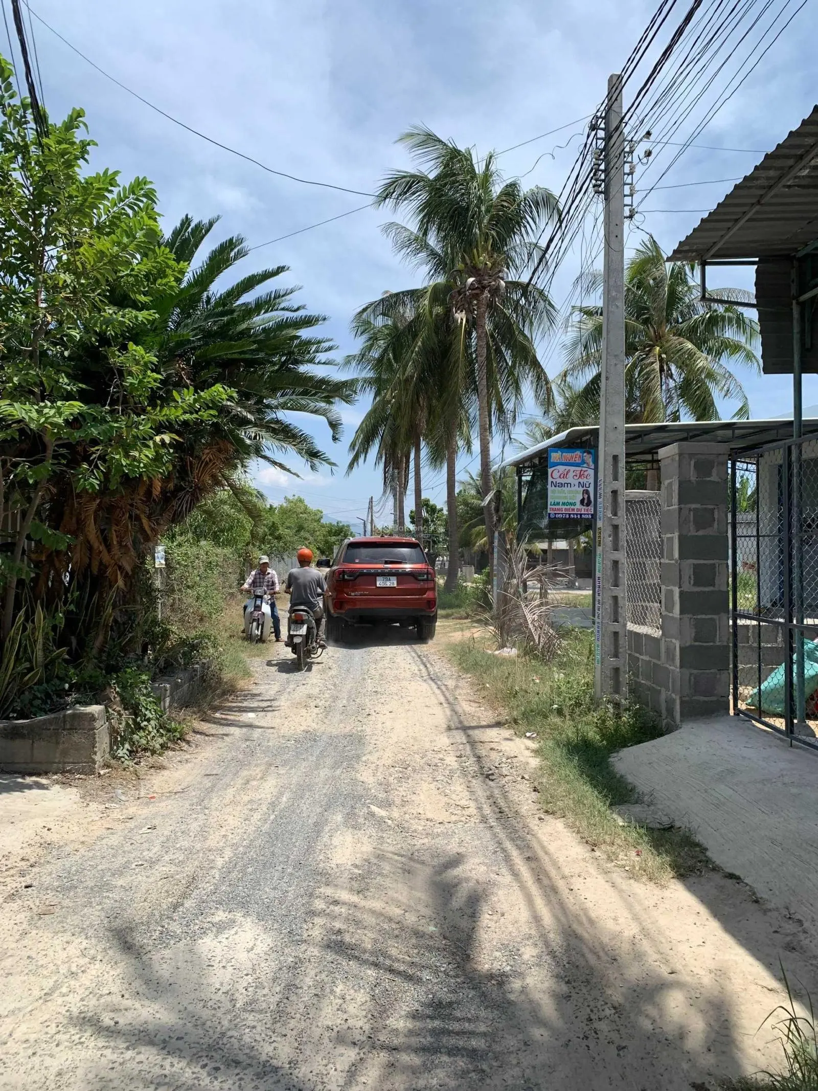 Duy nhất 1 lô 2 mặt tiền, cách chợ Mĩ Ca 200m, đường ô tô, có thổ, giá rẻ nhất khu vực