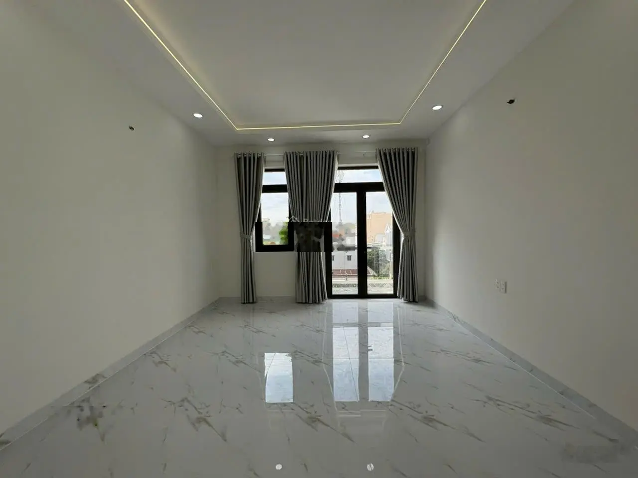 Siêu phẩm NHÀ HẺM 413 LÊ VĂN QUỚI, BÌNH TÂN HẺM 12M THÔNG 4 x 16.5m Trệt + lửng ngược + 3 lầu