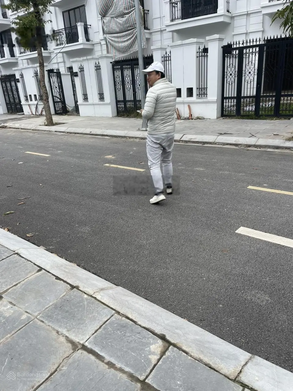 Bán nhà kđt sông đà xuân phương k/d tuyệt vời .100,8 m2 giá 28,2 tỷ.