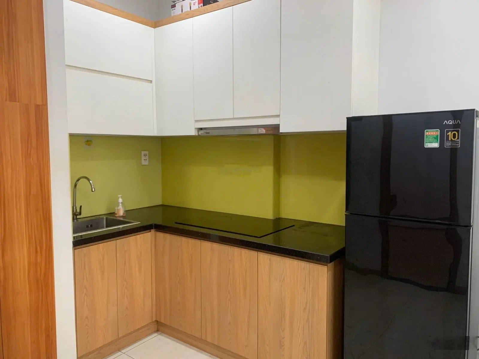 Chủ ngộp bank 800tr bán gấp - Bcons Green View 2pn - 2wc 51m chỉ 1 tỷ 600tr.