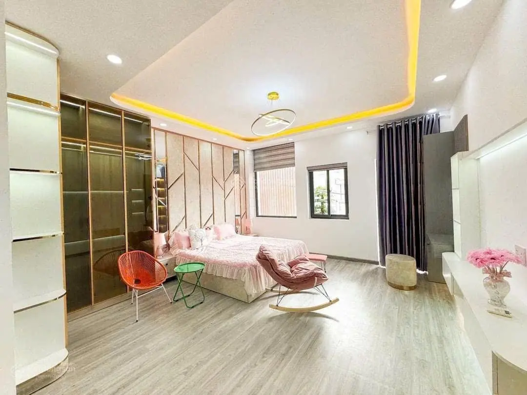 Bán nhà riêng 5PN, 6WC, 80m2 tại Phạm Hữu Lầu, Q7, HCM, giá 15,9 tỷ