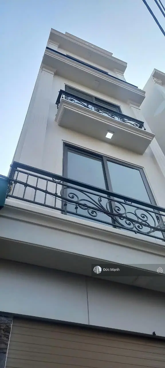 Bán nhà tại Vĩnh Quỳnh Thanh Trì DT: 45m2 lô góc, gần trường THCS Vĩnh Quỳnh