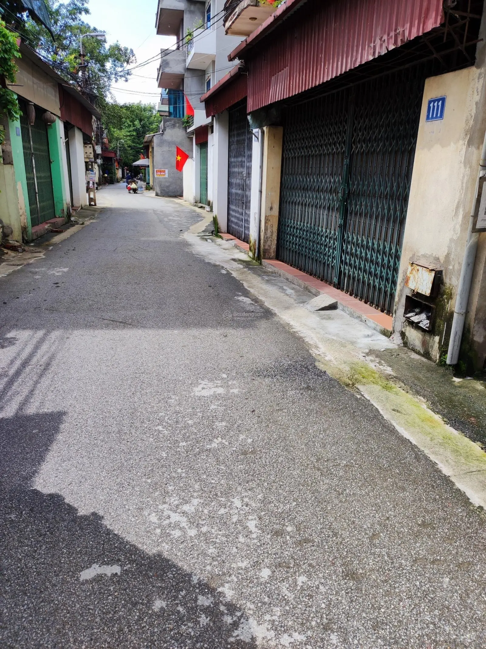 Chính chủ cần bán nhà xưởng 98.2m2 có nhà, xưởng sẵn, có thể ở tốt - LH 0847 851 ***