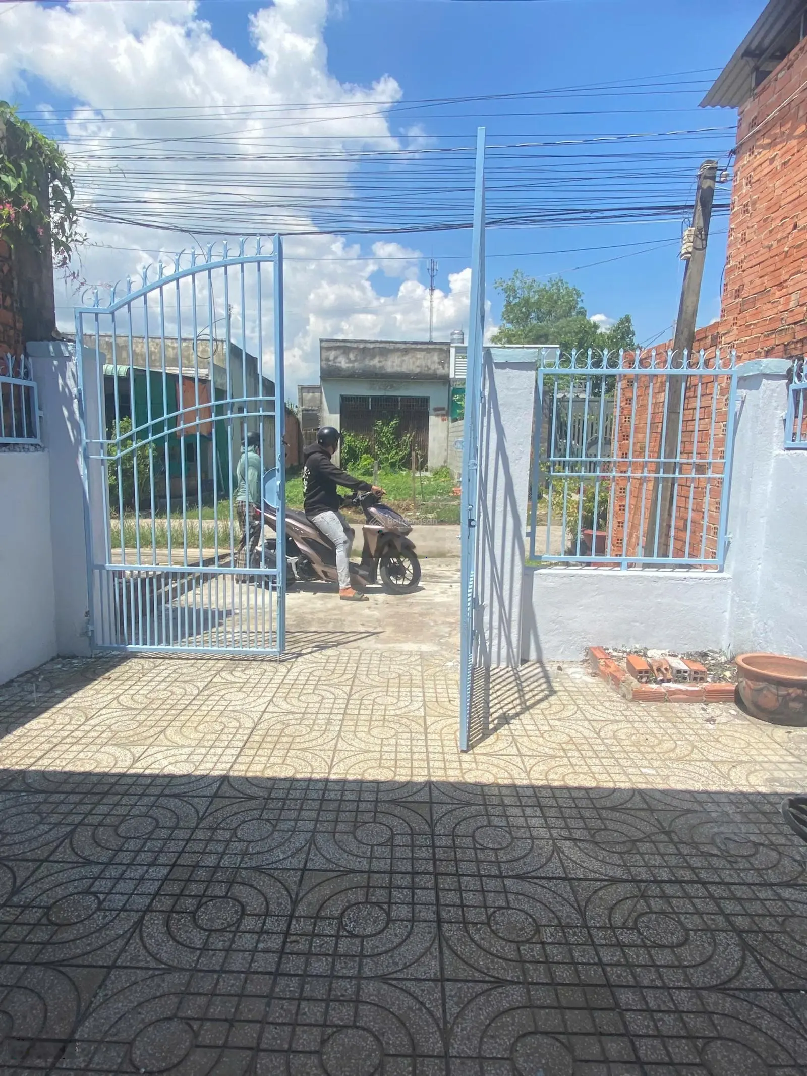 Nhà 4.5x30m, đường 10m thông với Nguyễn Văn Rốp