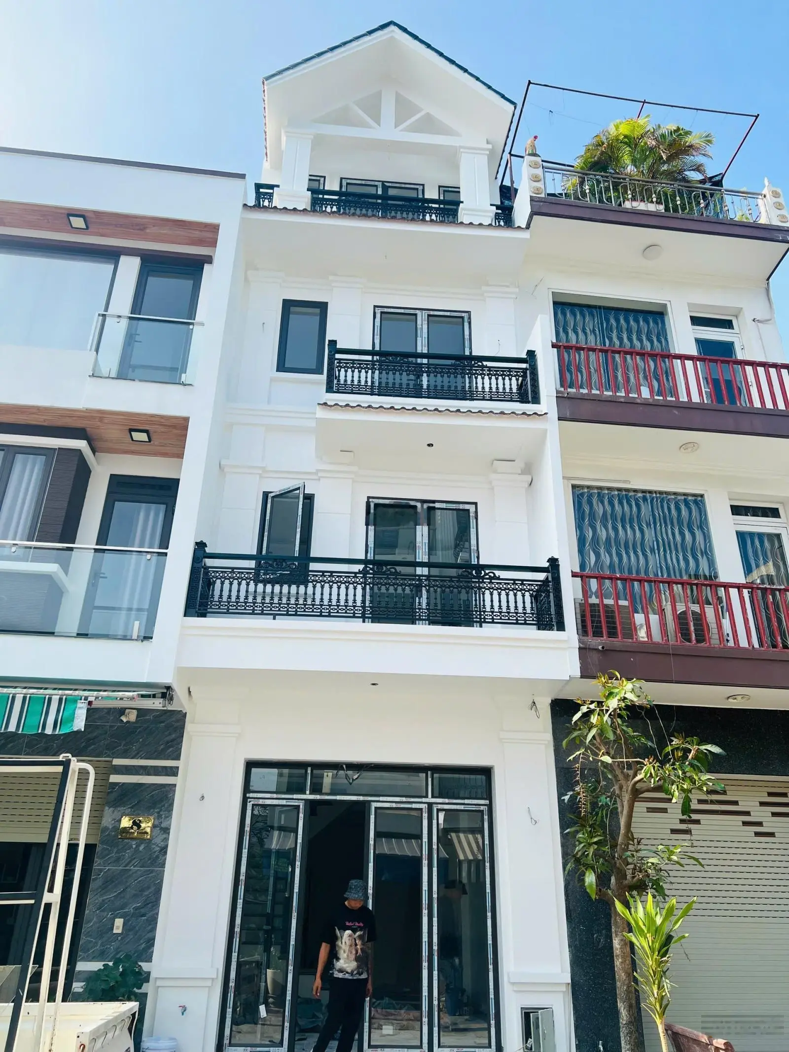 Chính chủ cần bán ngôi nhà mới xây 4 tầng full nội thất tại khu Xi Măng, Sở Dầu, Hồng Bàng