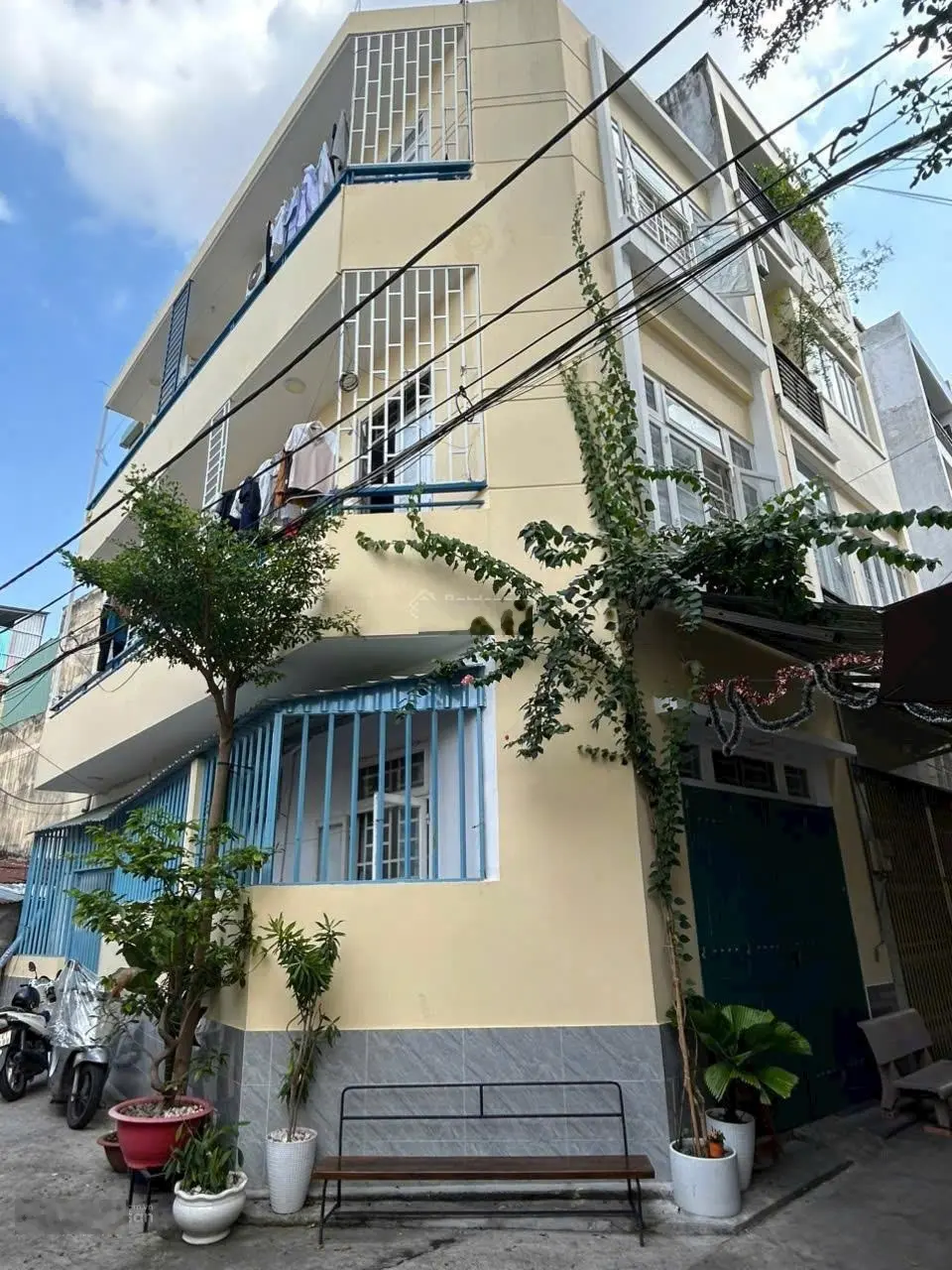 Nhà riêng 3 tầng đẹp tại Nguyễn Thái Sơn, 6,6 tỷ, 60m2, 7PN, 7WC Cho thuê 26 Triệu/ tháng
