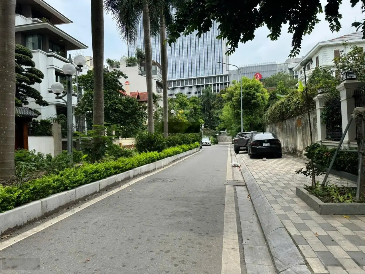 Giá rẻ! Bán cho dân đầu tư - mua có lãi ngay - biệt thự Vườn Đào - 350m2 - MT: 30m - 88 tỷ
