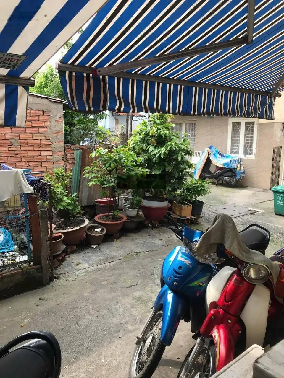 Nhà bán giá rẻ chỉ 2.1 tỷ, hẻm xe hơi hơn 3,5m, Q. Bình Thạnh giáp Quận 1