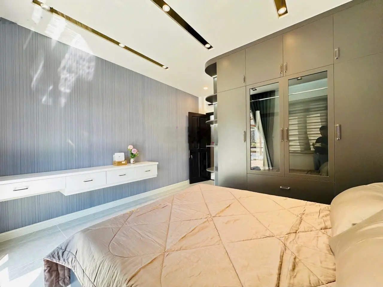 Chị Bảy bán nhà 51m2 xây 3 lầu Dương Bá Trạc, Q8 giá 2tỷ250.Gần tiểu học Rạch Ông. Hẻm 8m. Sổ riêng
