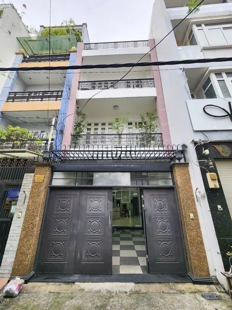 Ngộp tiền bán gấp nhà Mạc Đĩnh Chi Đa Kao Quận 1. Gía bán 5 Tỷ 6 - 5 x 12m. 1 trệt 2 lầu. Sổ sẵn