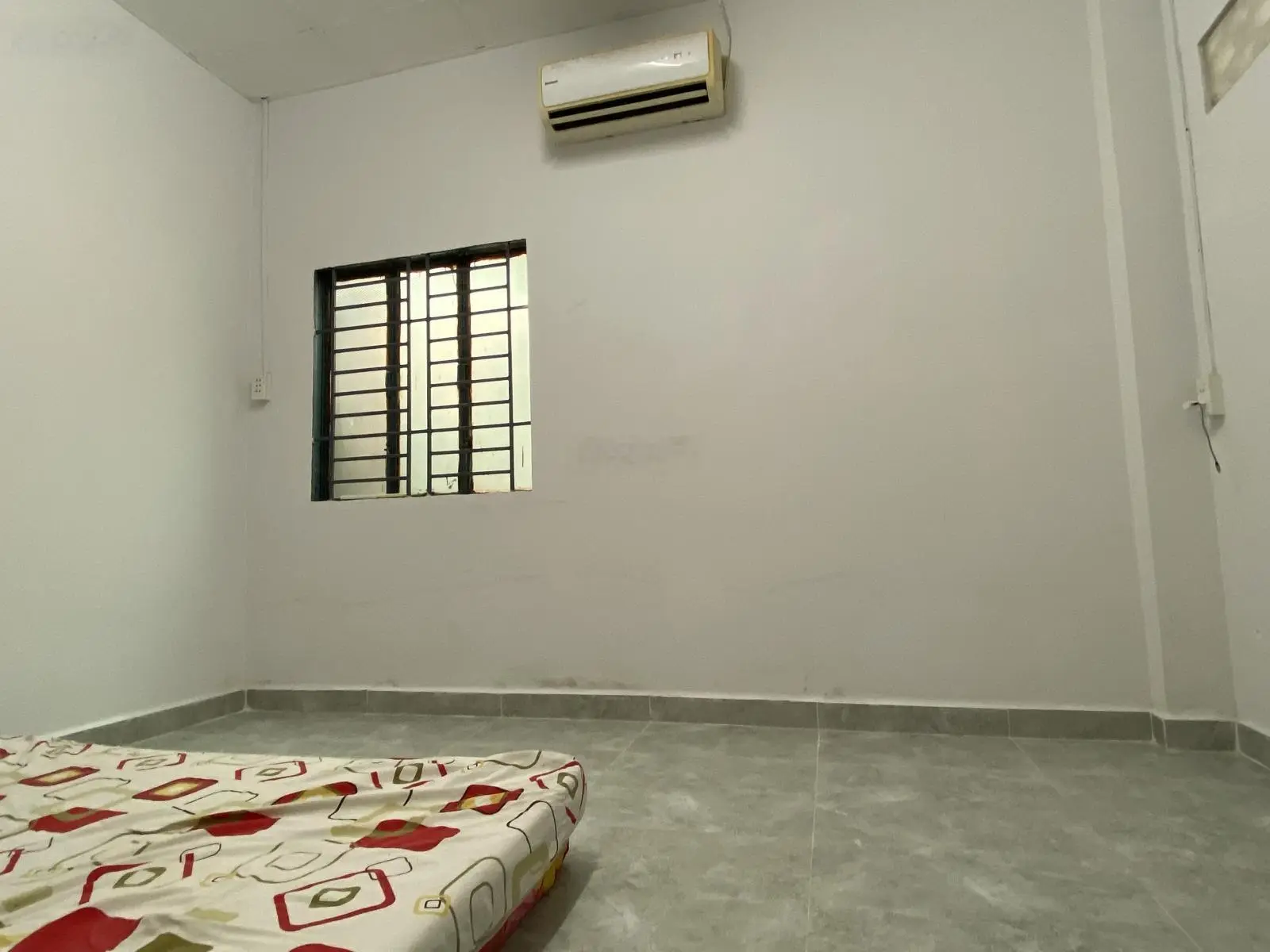 Bán nhà mới hẻm nhỏ, số 33/9C đường 475, Khu phố 5, P. Phước Long B, Q. 9, TP. HCM