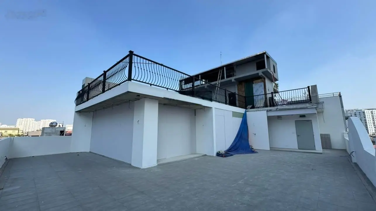 Chủ nhà gửi bán tòa văn phòng mặt phố Hồ Tùng Mậu: 340m2, 8 tầng, MT: 38m. Giá: 288tỷ