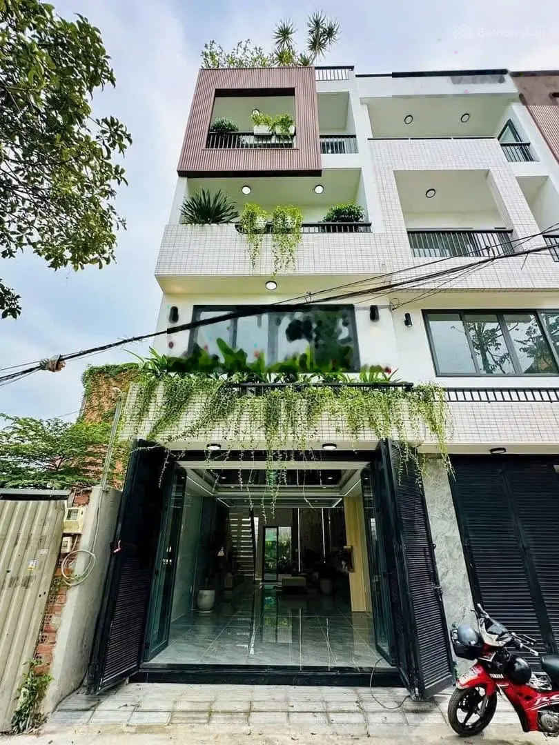 Tôi cần bán nhà đinh công tráng,quận 1-giá 3.4tỷ/82m2(5x16.4m). sổ sẵn. đang cho thuê 32 triệu