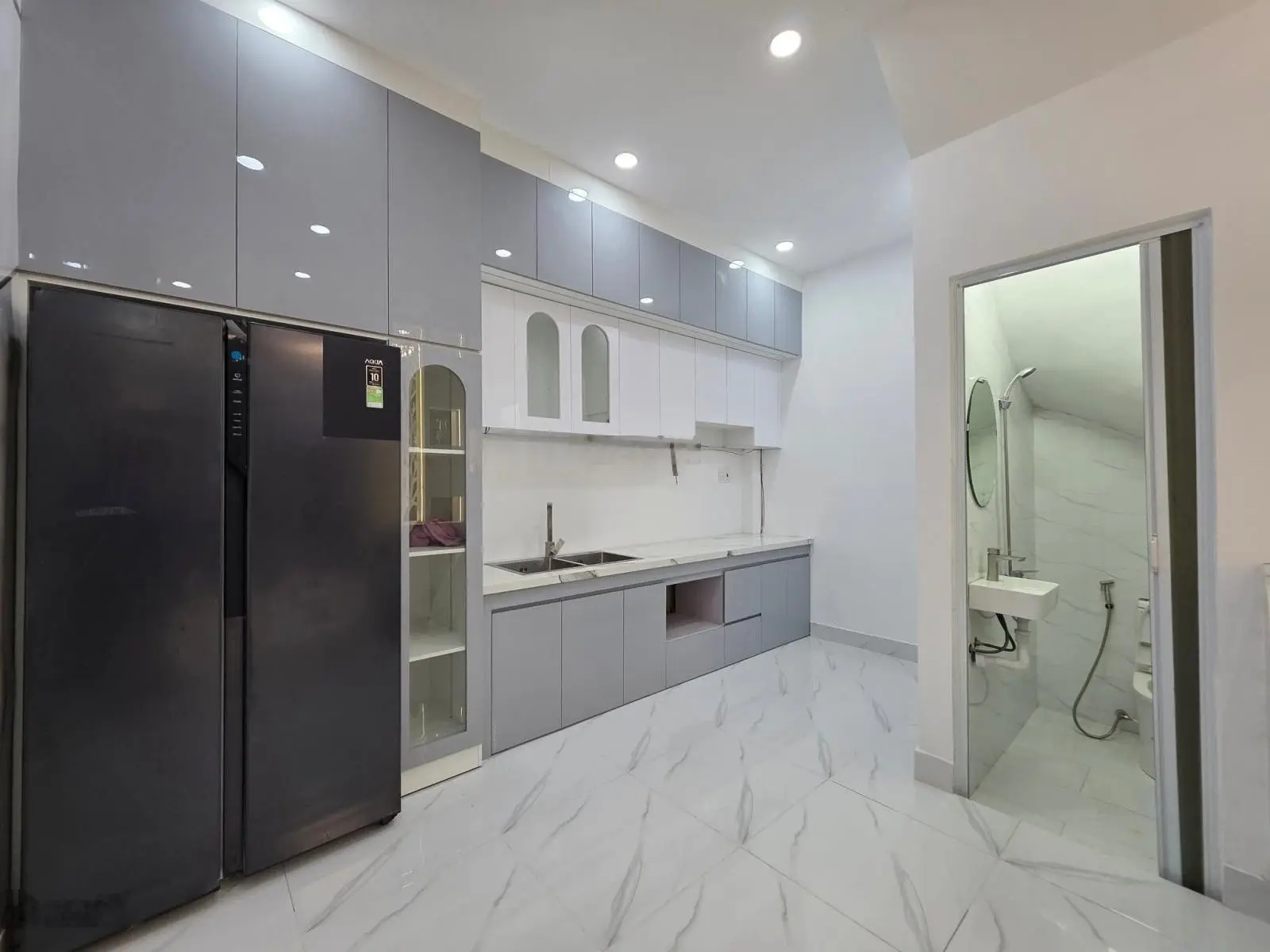 Nhà đẹp hiện đại - 3 tầng p.phú thuận quận 7