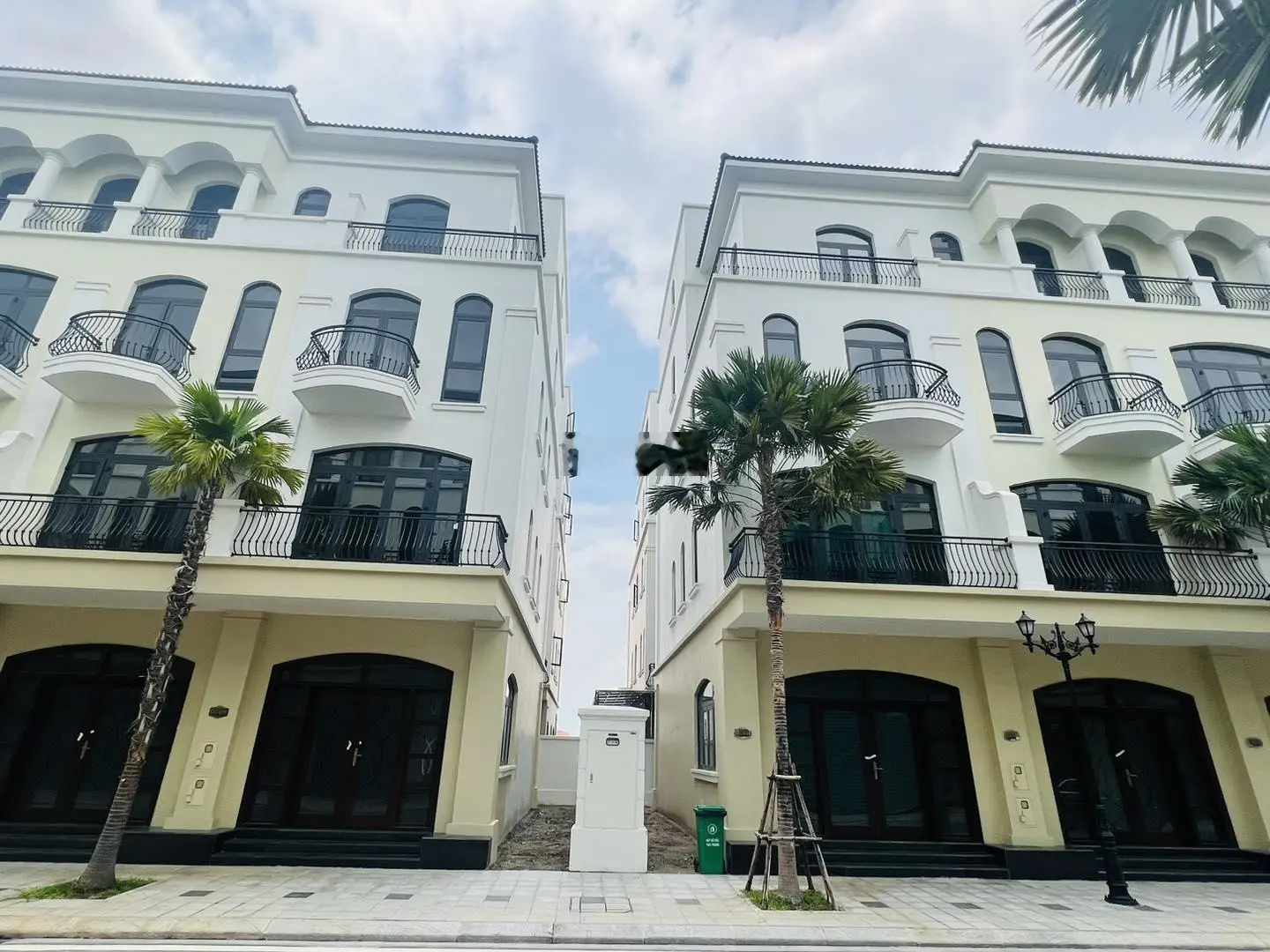 Bán nhanh căn LK 48m2 hoàn thiện 5 tầng dòng tiền 23tr/th, giá chỉ 6.3x tỷ giao dịch trong tuần