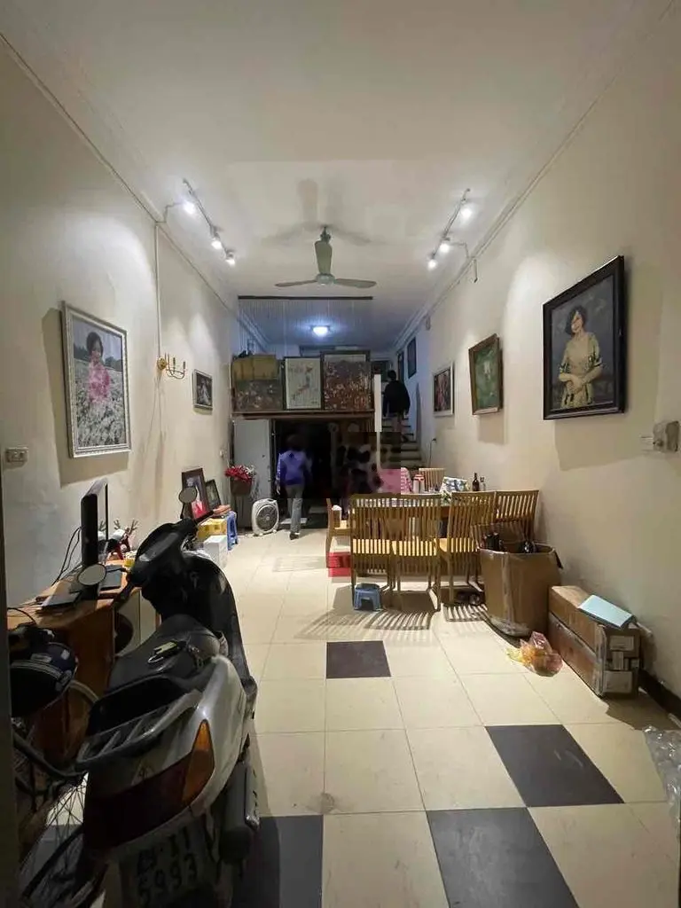 Nhỉnh 16 Tỷ Khu Phân Lô Hào Nam Dt 46m nhà 2 Tầng Ô Tô Kinh Doanh