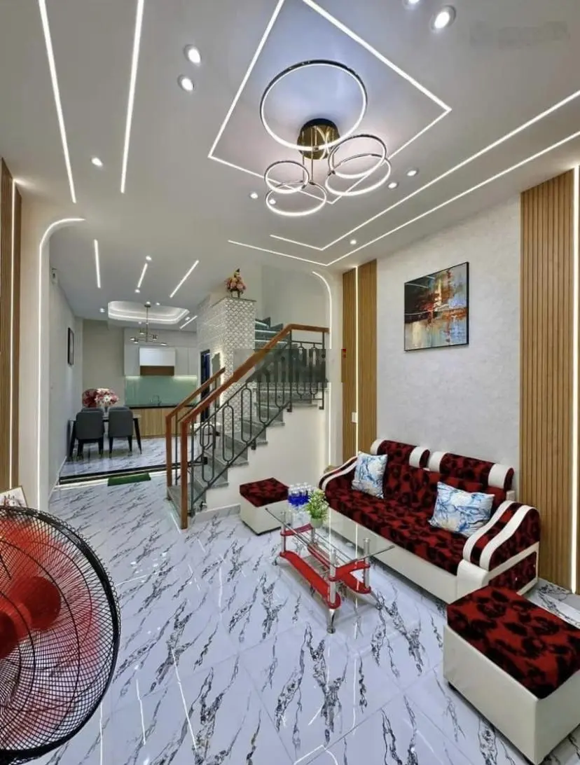 Bán nhà phố ngay sau vòng xoay An Lạc - MT Hồ Ngọc Lãm Bình Tân - DT 70m2 - SHR