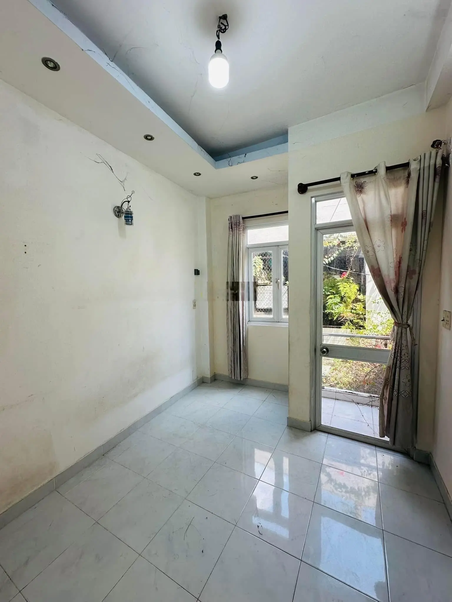 Cần Bán Nhà Nguyễn Kiệm, Quận Phú Nhuận, 4 Tầng, 2 Phòng Ngủ, Hoàn Công Đủ - Giá Chỉ 3.6 Tỷ - H3G