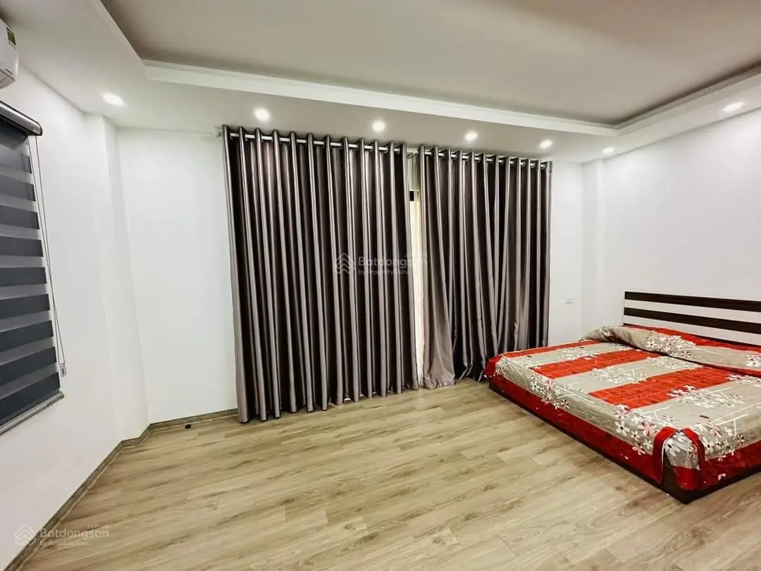 Bán nhà ngõ phố Thịnh Yên Quận HBT Hà Nội DT 60m2 5 tầng MT 4,5m. Giá 10,8 tỷ vị trí trung tâm quận