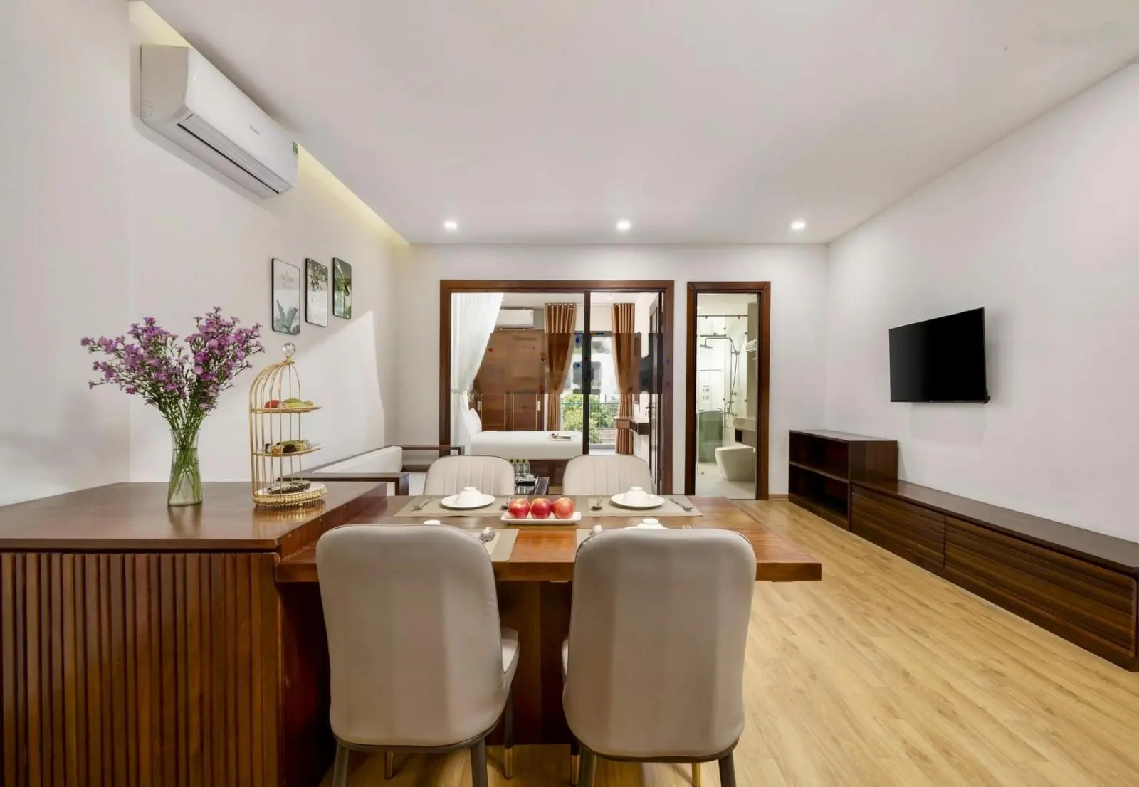 Bán toà căn hộ 9 tầng 32 phòng sát biển Mỹ Khê, ĐN - Hồ bơi vô cực - Cho thuê thu về 3,2 tỷ/năm