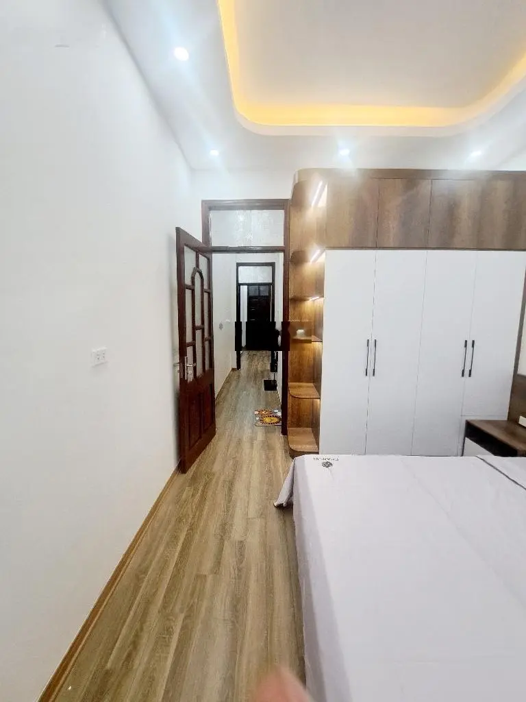Bán nhà Phố Vũ Hữu- Thanh Xuân- Phân lô- Nhà 4 tầng- Nhà đẹp ở ngay- 40m2- 8.3 tỷ