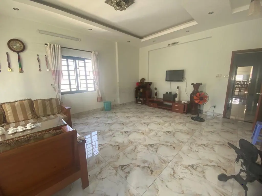 Mặt tiền kinh doanh đa ngành, 4 tầng, kế CC Đạt Gia, dòng tiền 25tr/th, 5,5x27m; nhỉnh 17 tỷ