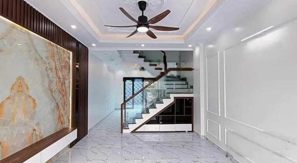 Chỉ 1.8x tỷ có nhà độc lập 60 m2x3T, ô tô đỗ cửa tại Quỳnh Hoàng - Nam Sơn - An Dương