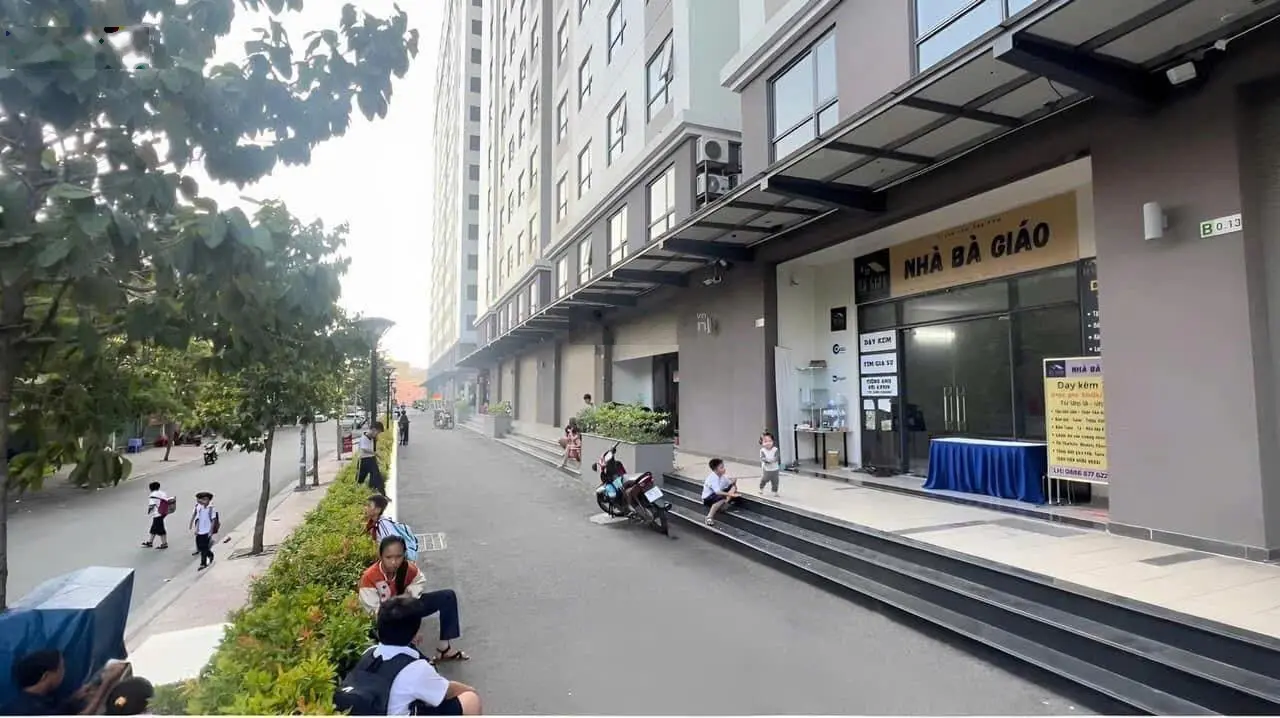 Bán shophouse 151m2, giá cực chất 5,4 tỷ - Sổ hồng lâu dài, sẵn hợp đồng thuê. Giá tốt nhất 2024