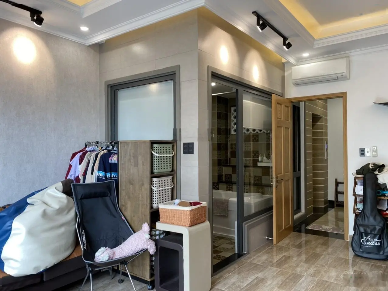 Hẻm 5m thông Phan Văn Trị! Nhà mới 6 Tầng 4,4x14m sổ A4. Khu sang, có thể vừa ở vừa KD đa lĩnh vực.