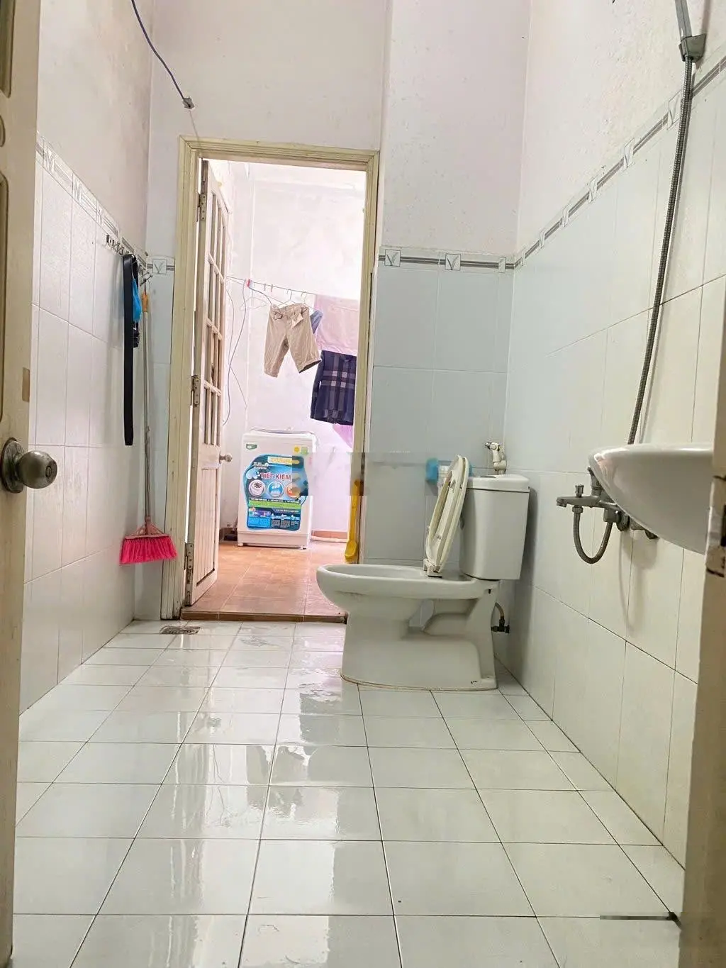 Bán nhà 2 tầng đường Võ Mộng Nguyên gần biển Furama đẹp nhất Đà Nẵng giá siêu tốt