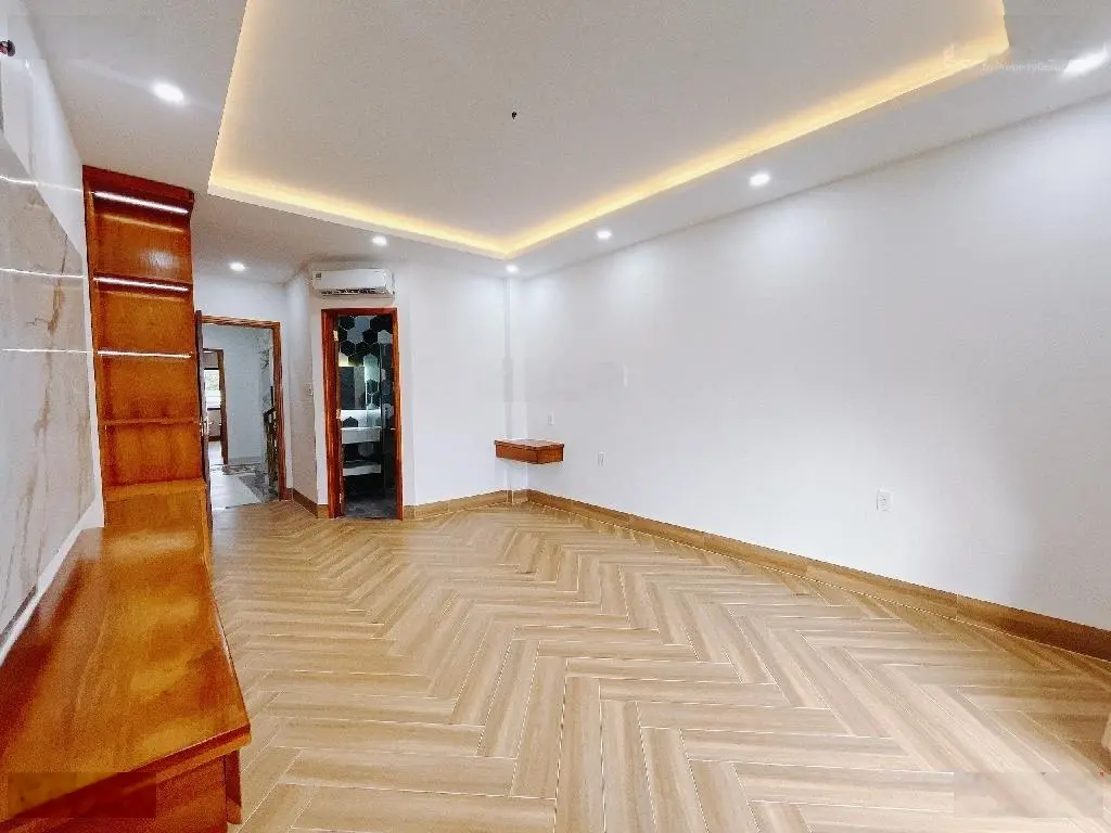 MT đường 85 Tân Quy nhà mới có thang máy 6 lầu 7wc sổ hoàn công chuẩn kinh doanh dc mọi ngành nghề